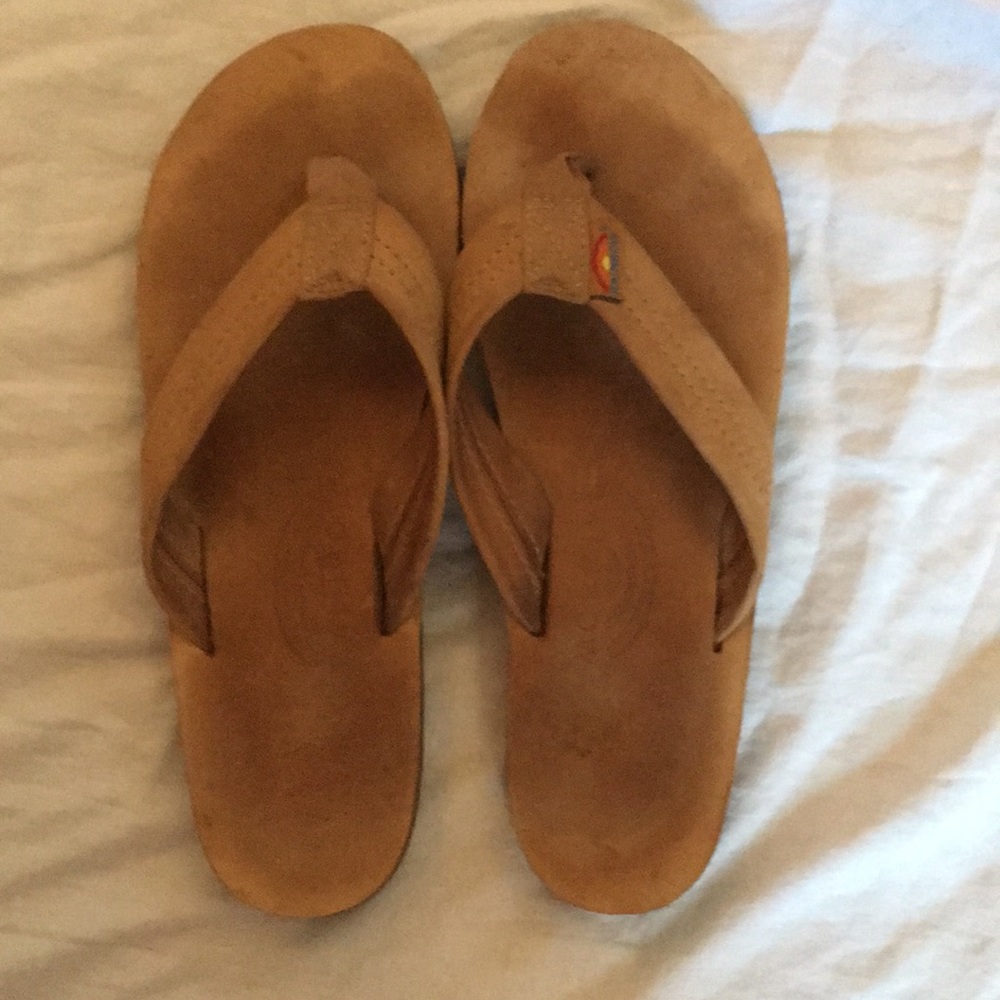 Light brown rainbow flipflops